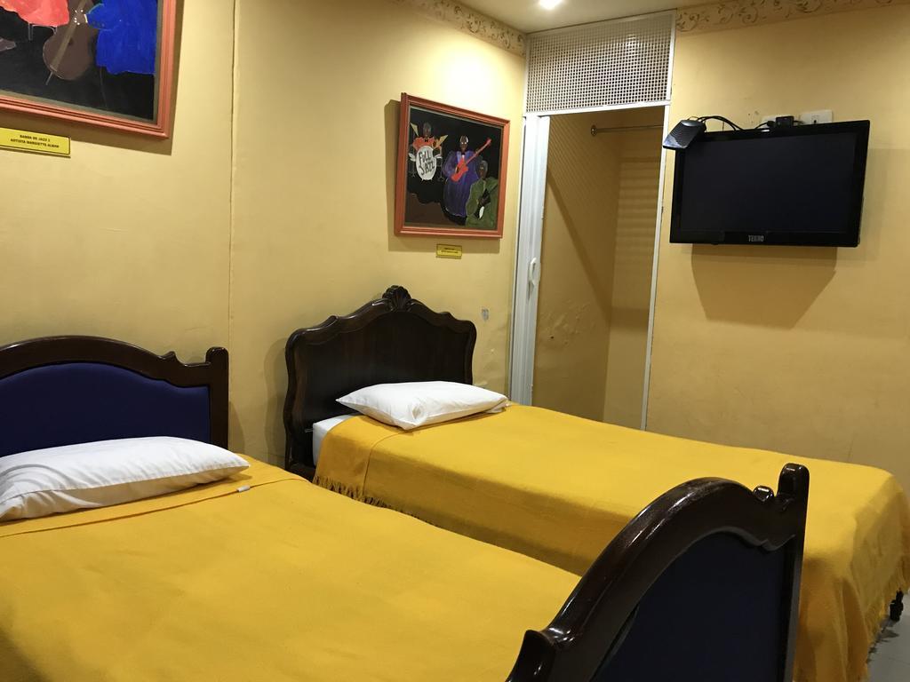 The Yellow House 키토 외부 사진